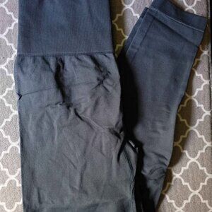 Black Shein scrunch butt Yoga pants